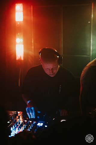 <a href="https://linktr.ee/headlandbeats" target="_blank">Headland</a> @ Basstrace 055