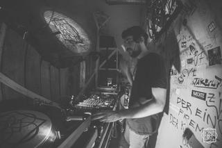 <a href="https://www.facebook.com/piezopz/" target="_blank">Piezo</a> @ Basstrace 011