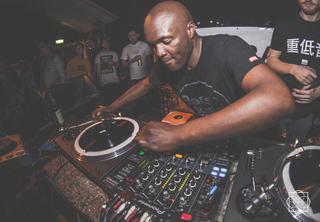<a href="https://www.facebook.com/JoeNiceDJ/" target="_blank">Joe Nice</a> @ Basstrace 012