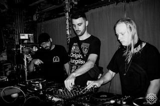 <a href="https://www.facebook.com/ternionsound/" target="_blank">Ternion Sound</a> @ Basstrace 042