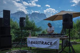 <a href="https://www.facebook.com/SubMovement/" target="_blank">Waisk (SubMovement)</a> @ SUBFM Show Lienz