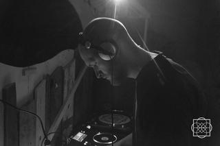 <a href="https://soundcloud.com/sub-movement9900" target="_blank">Ruffmode</a> @ Basstrace 013
