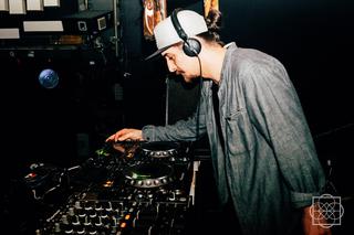 <a href="https://www.facebook.com/DubApe/" target="_blank">DubApe</a> @ Basstrace 024